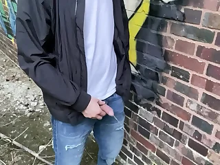 Ich beim Pissen